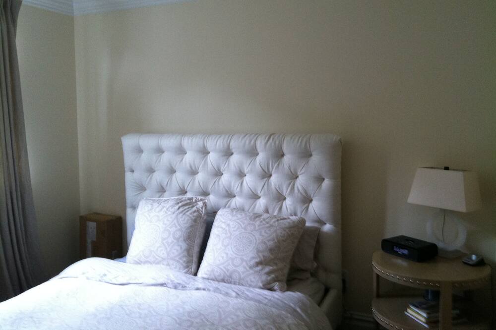 Photo of Bedroom in Westport