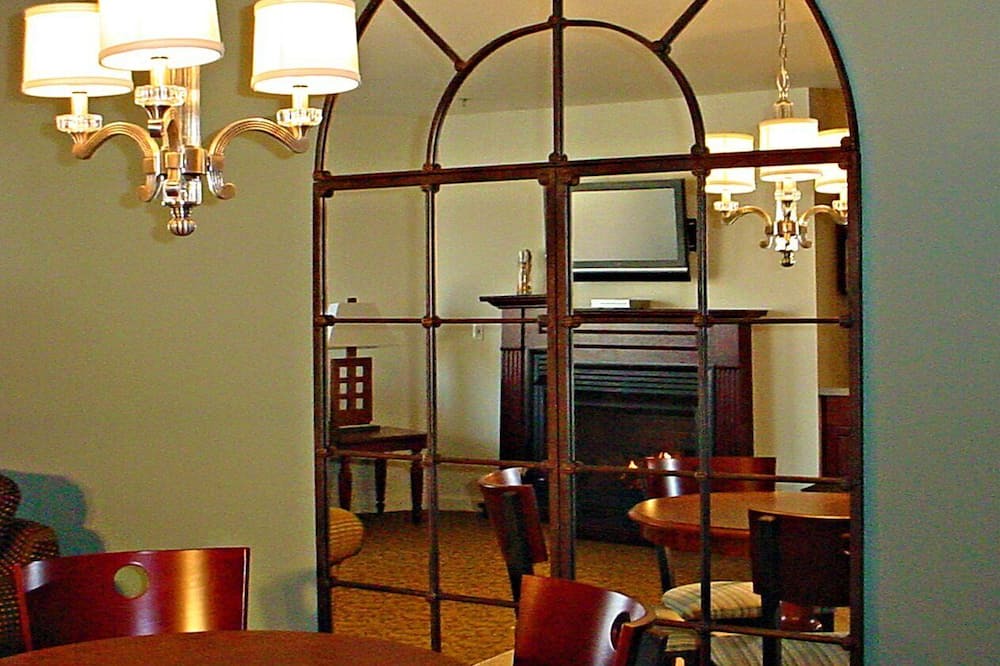 Photo of Livingroom in Ocean Drive