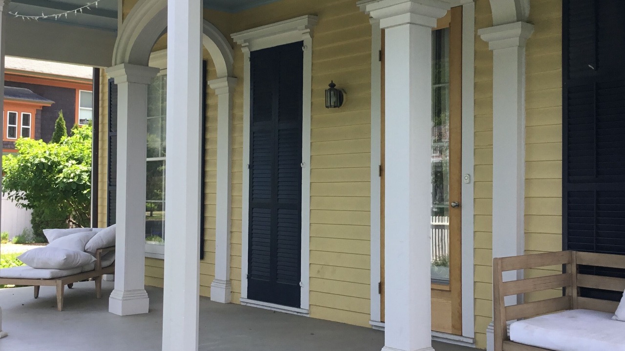 Photo of Patio Balcony in Rhinebeck Village Business District