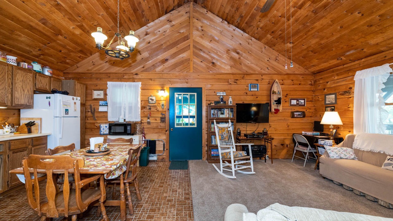 Photo of Livingroom in Cameron Mills