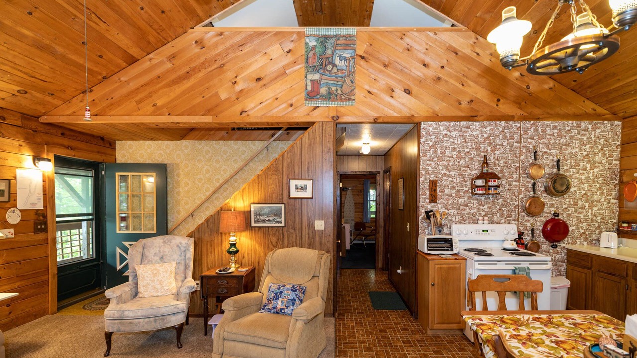 Photo of Livingroom in Cameron Mills