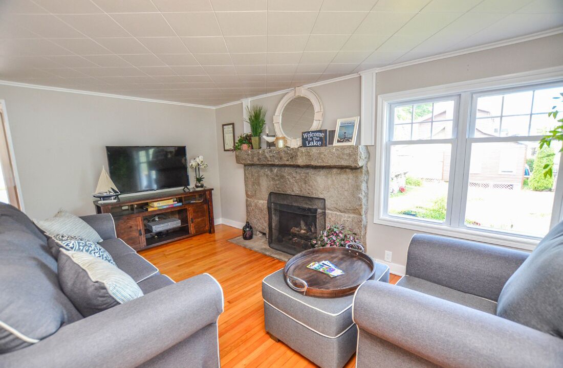 Photo of Livingroom in Holcomb
