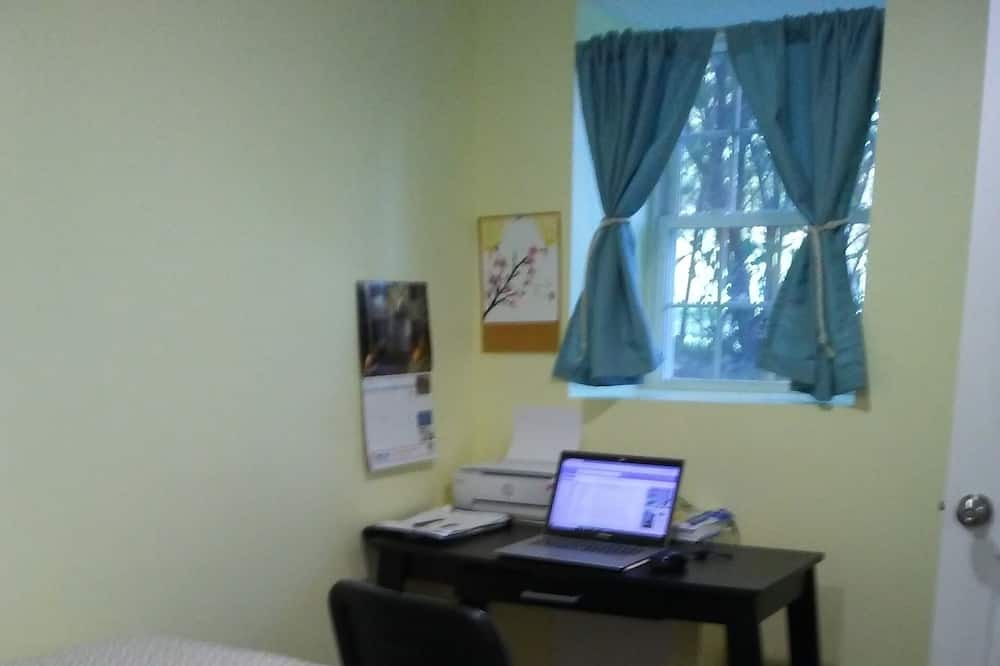 Photo of Bedroom in Rhinebeck Village Business District