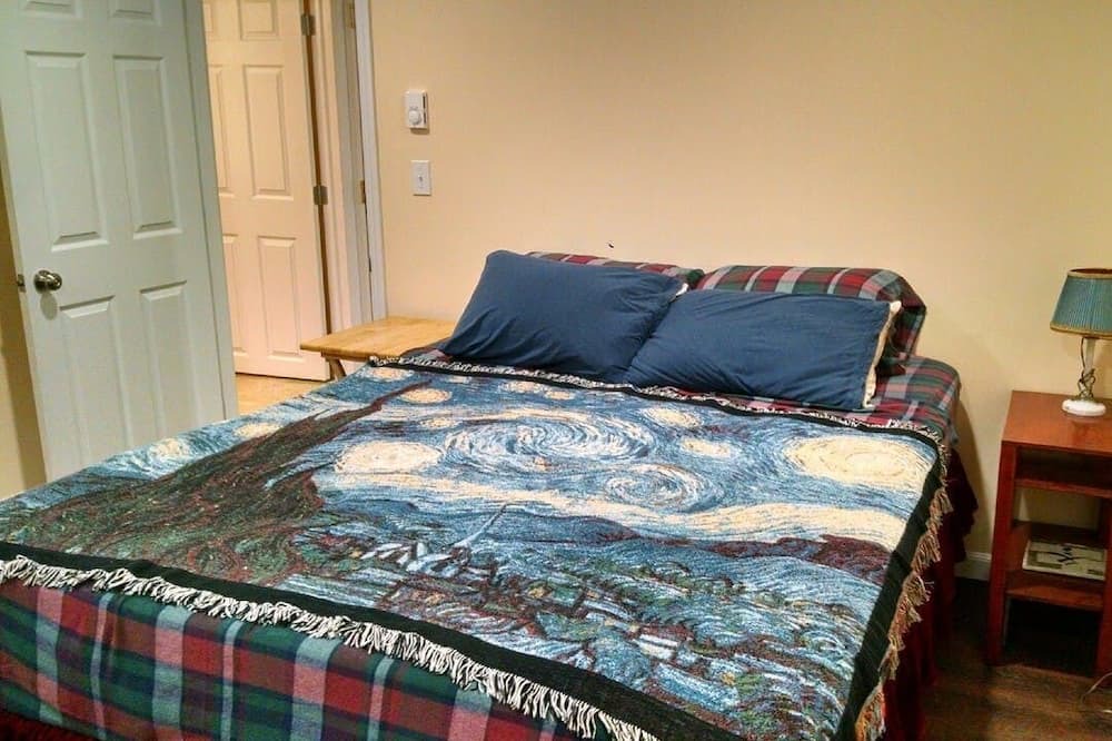 Photo of Bedroom in Rhinebeck Village Business District