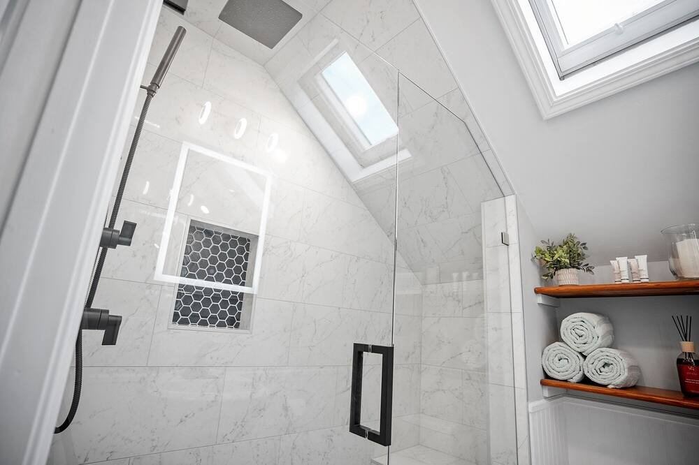 Photo of Bathroom in Yachting Village