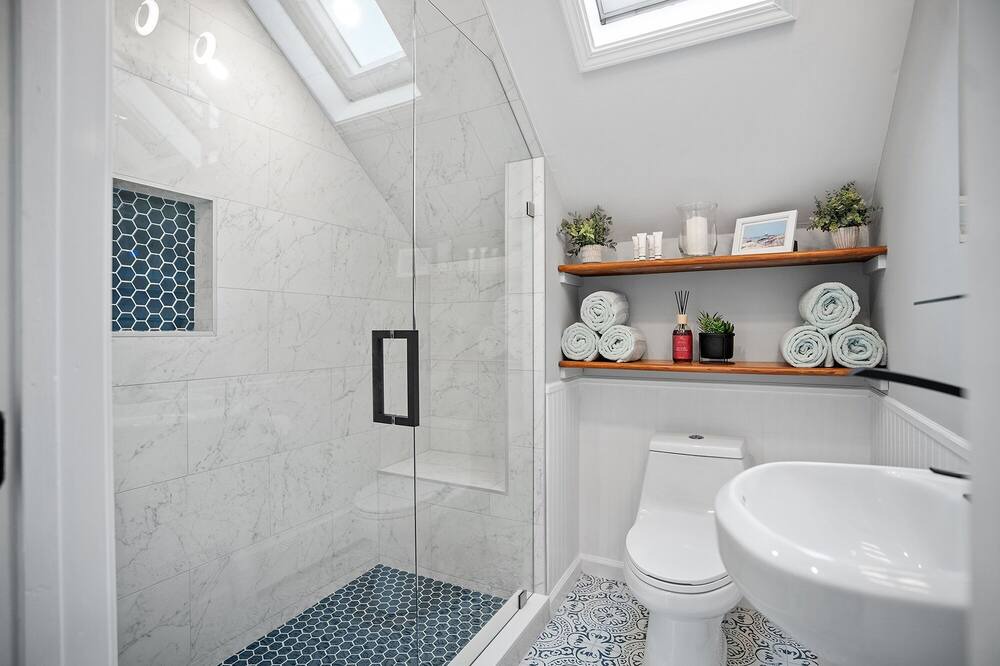 Photo of Bathroom in Yachting Village