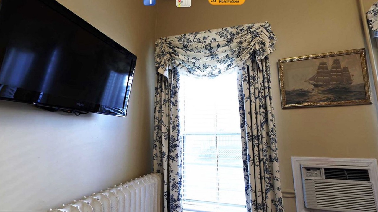 Photo of Bathroom in Top of the Hill