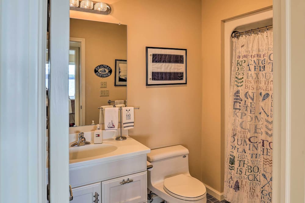 Photo of Bathroom in Willard