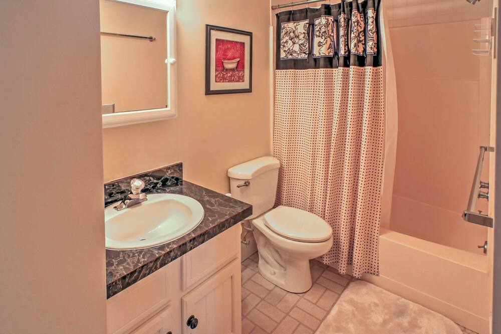 Photo of Bathroom in Bromley Mountain