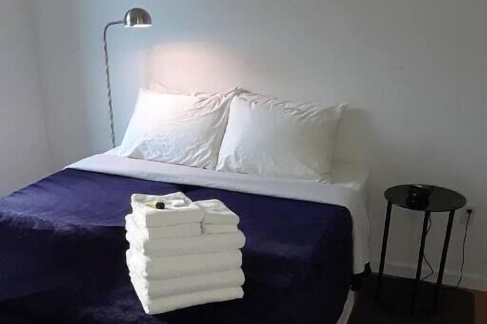 Photo of Bedroom in Mission Hill