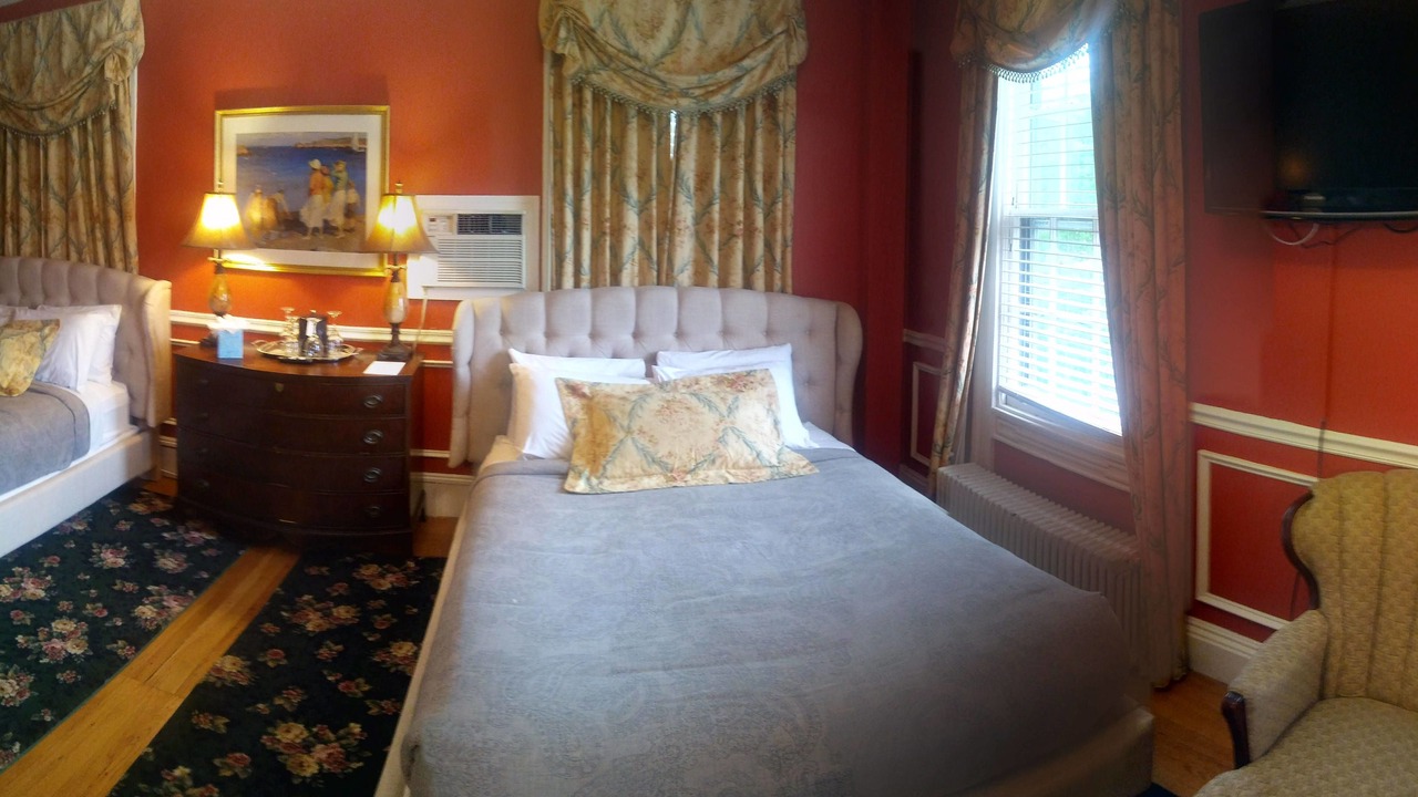 Photo of Bathroom in Top of the Hill
