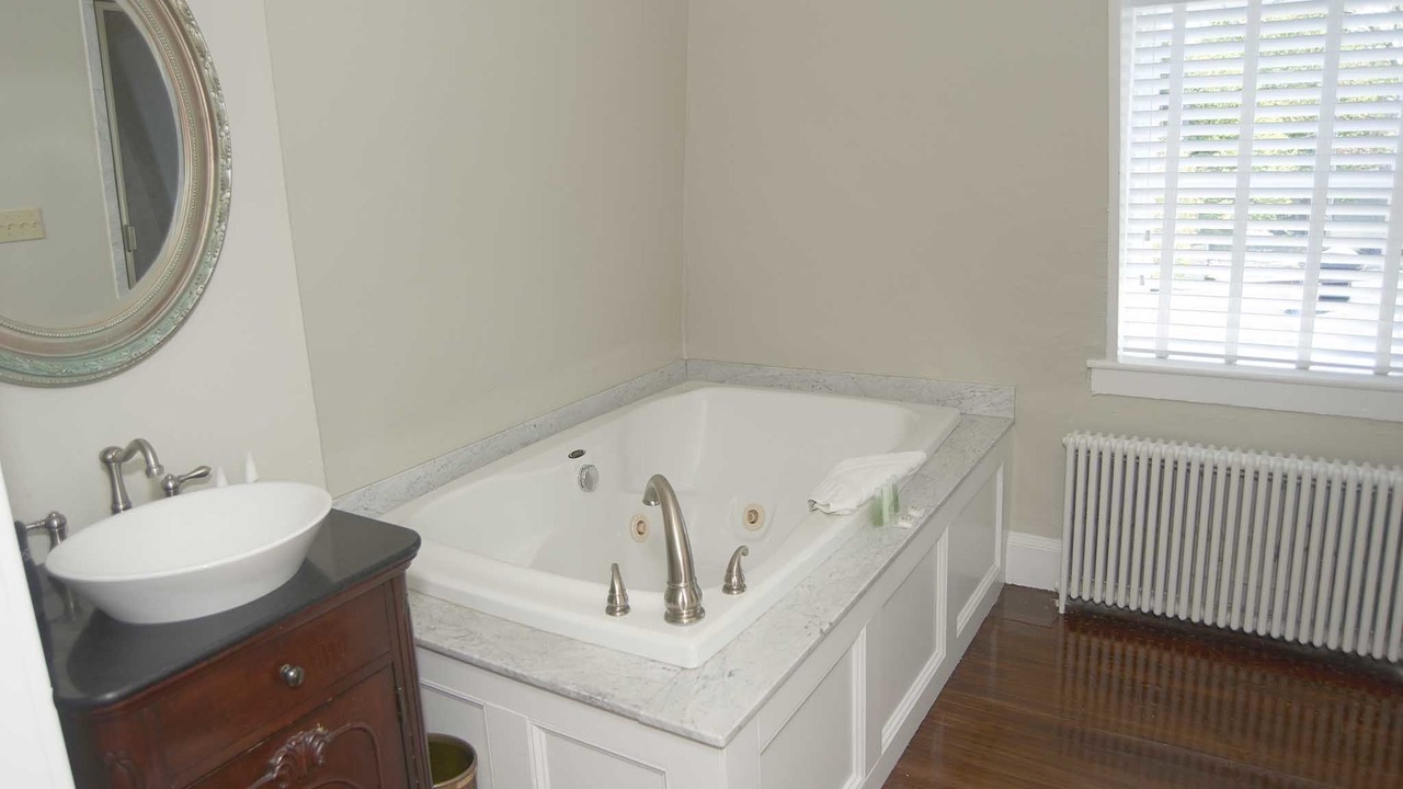 Photo of Bathroom in Top of the Hill