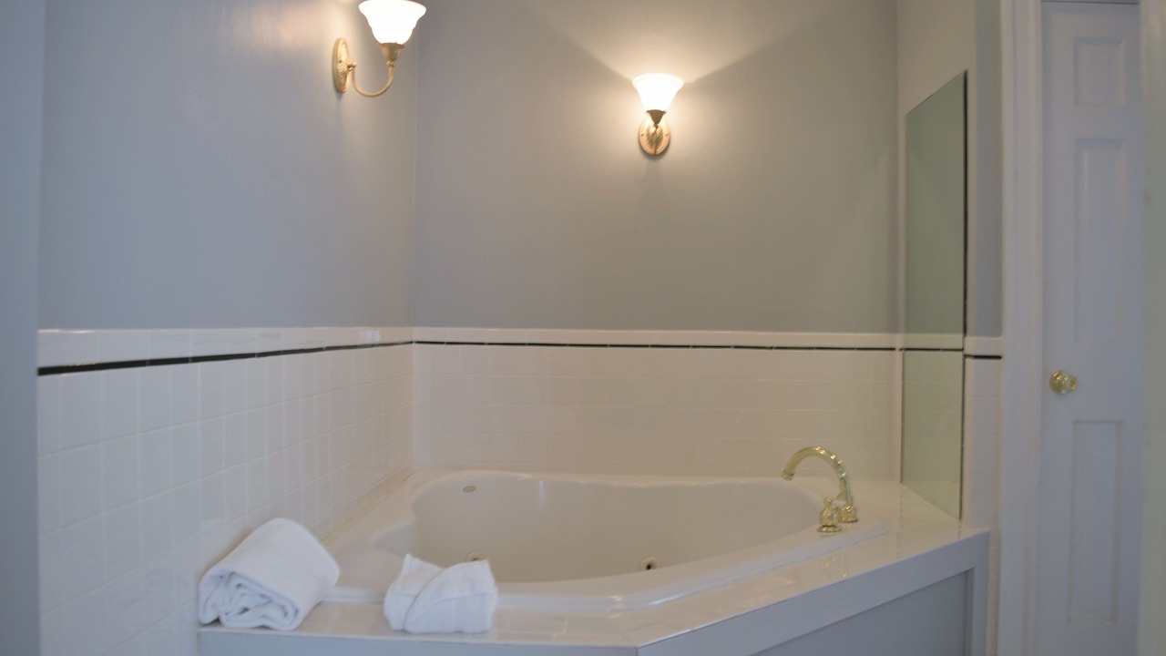 Photo of Bathroom in Top of the Hill