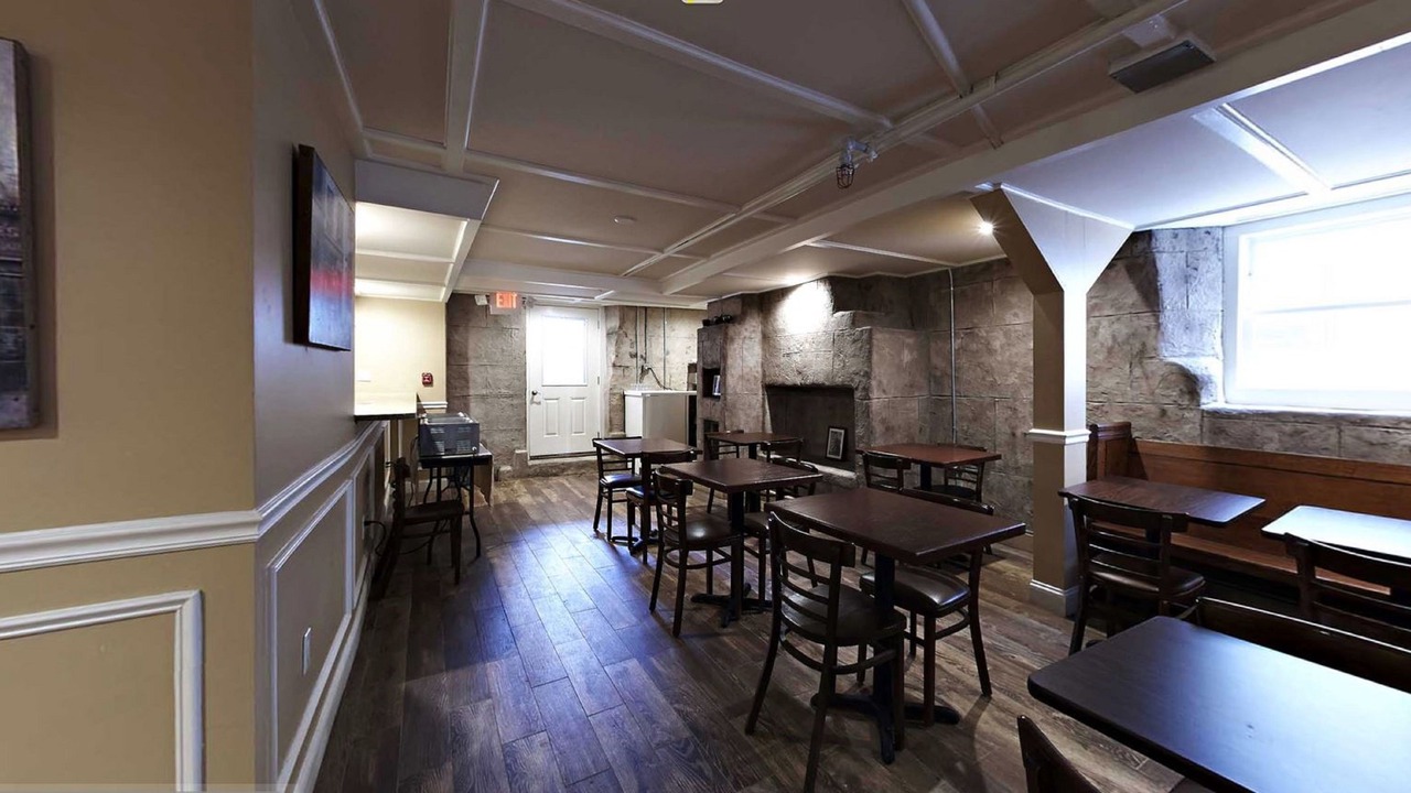 Photo of Livingroom in Top of the Hill