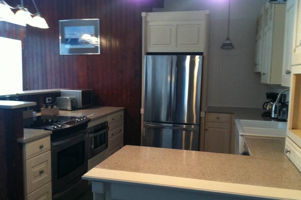 Photo of Kitchen in Easton's Point