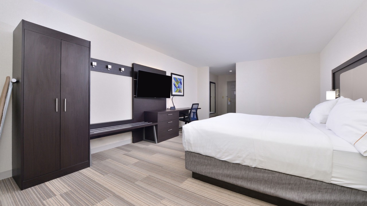 Photo of Bedroom in Mystic