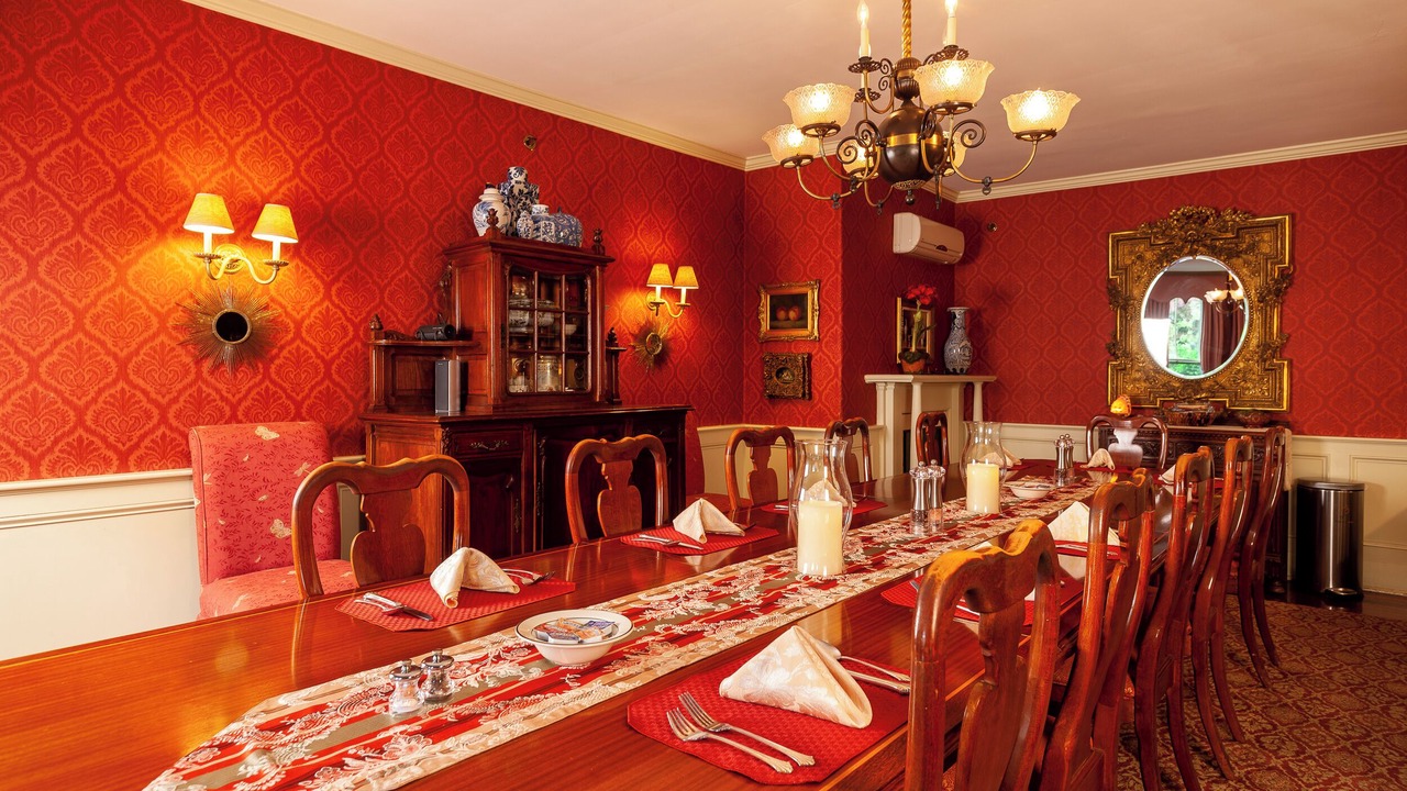 Photo of Livingroom in Bellevue Avenue Historic District