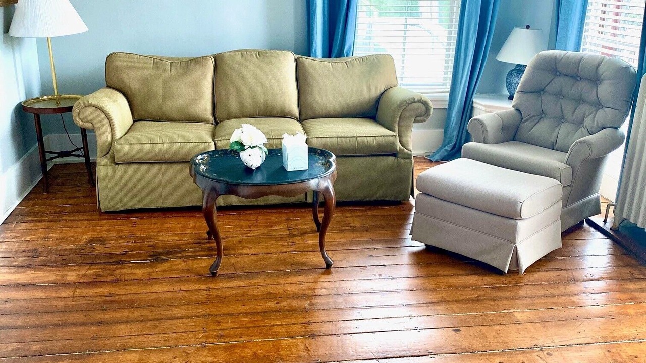 Photo of Bedroom in Top of the Hill