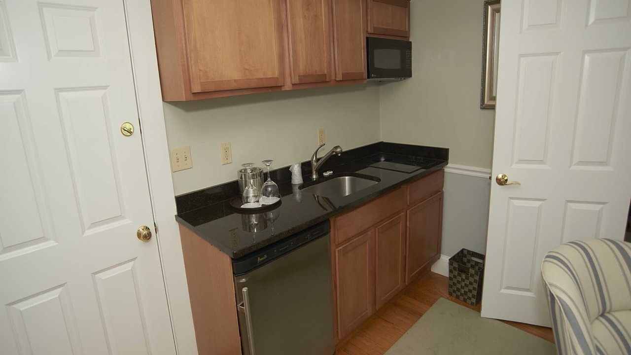 Photo of Bedroom in Top of the Hill