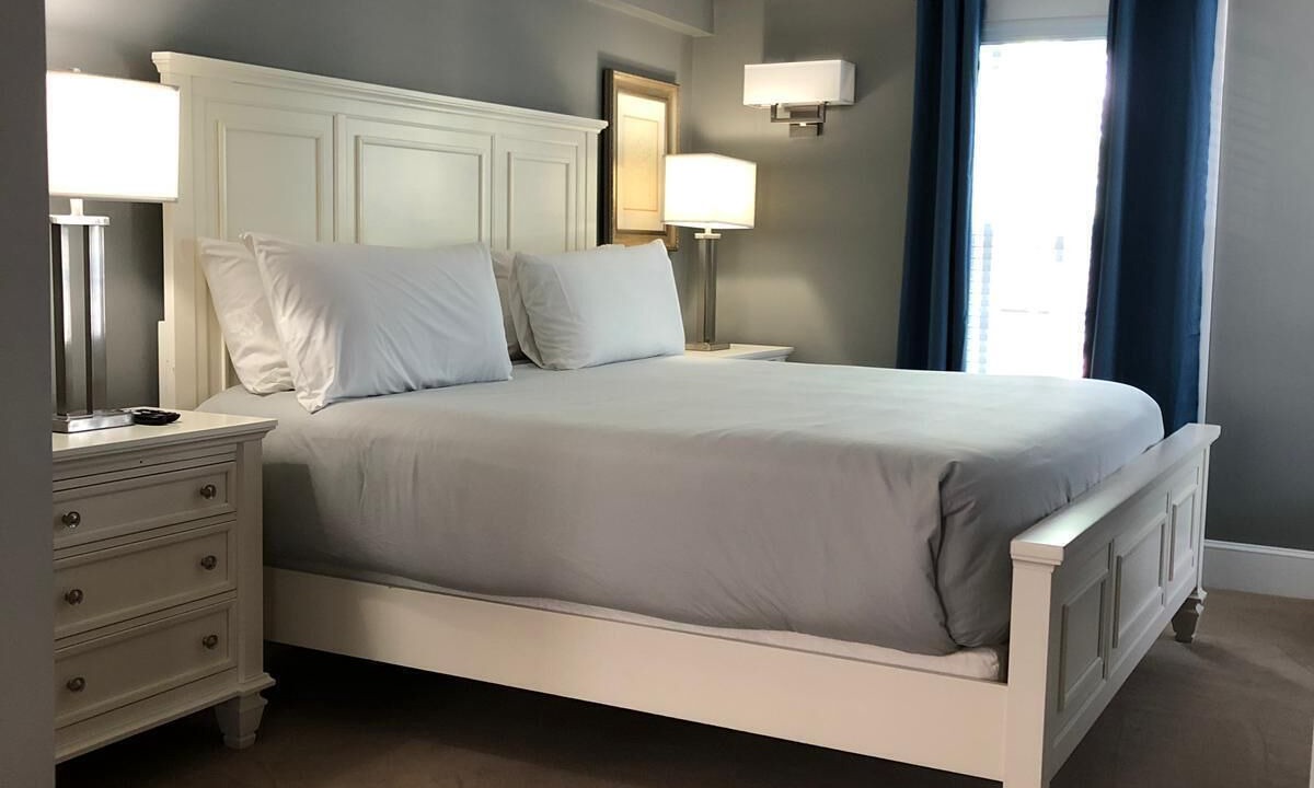 Photo of Bedroom in Top of the Hill