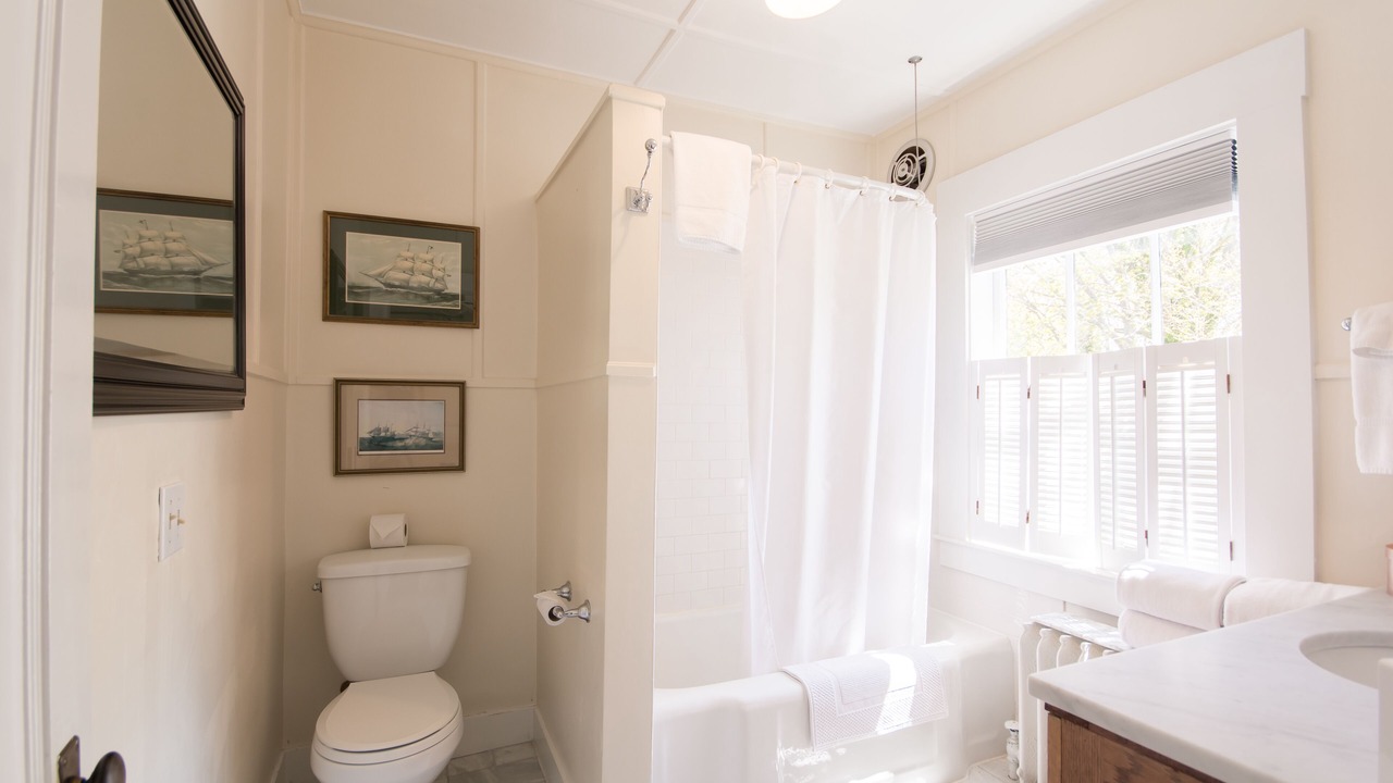 Photo of Bathroom in Top of the Hill