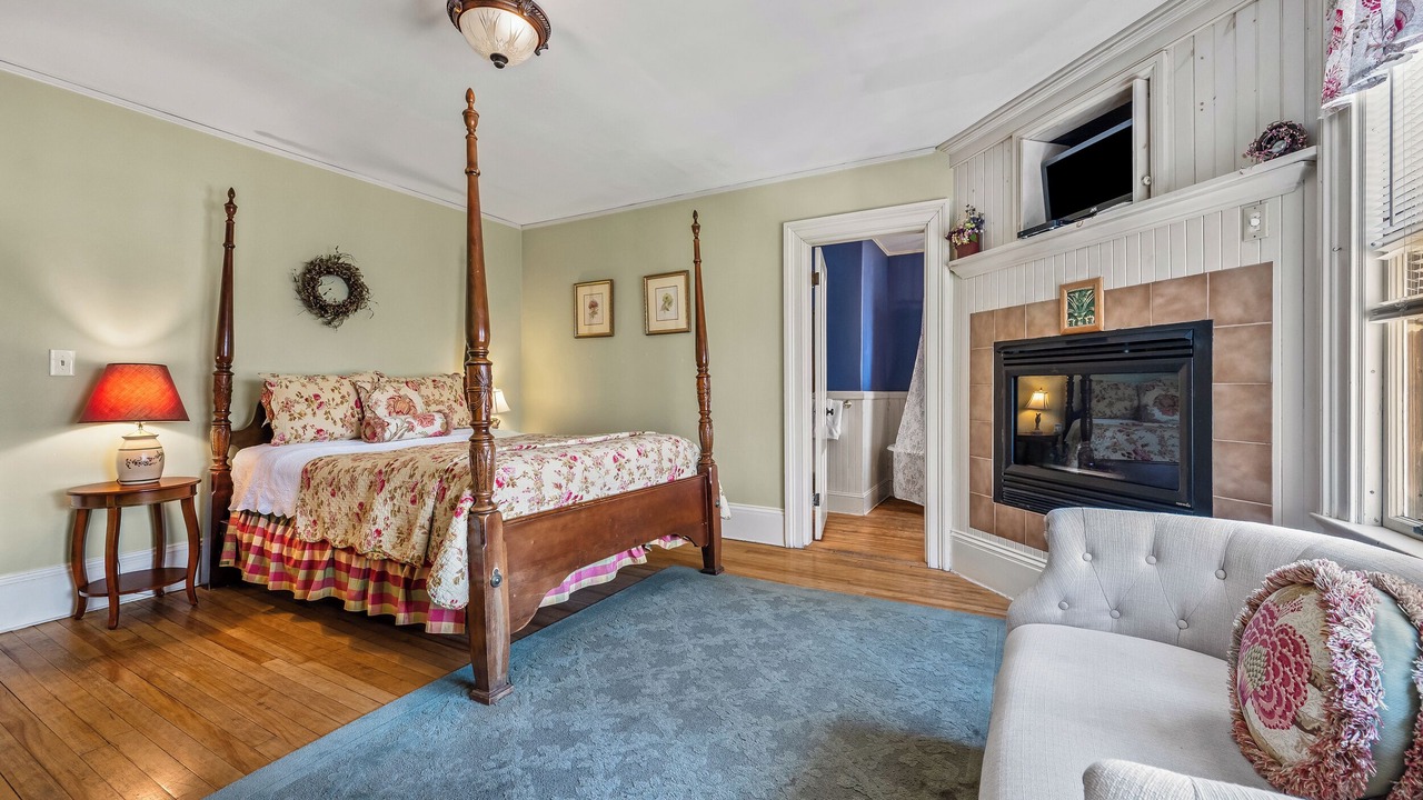 Photo of Bedroom in Jackson