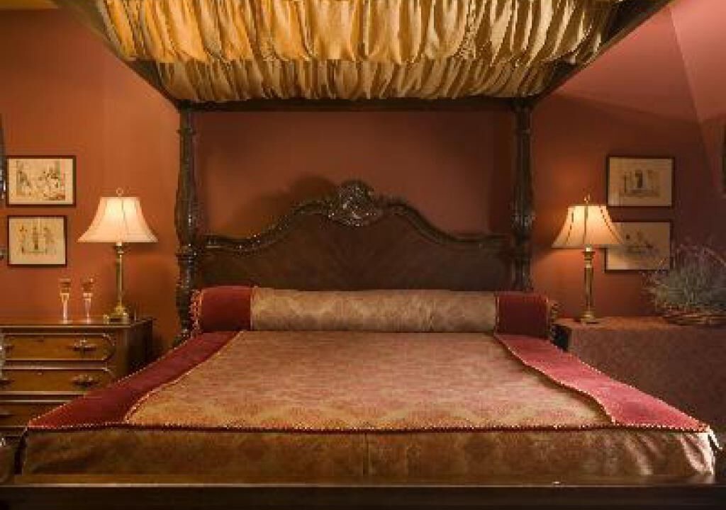 Photo of Bedroom in Top of the Hill