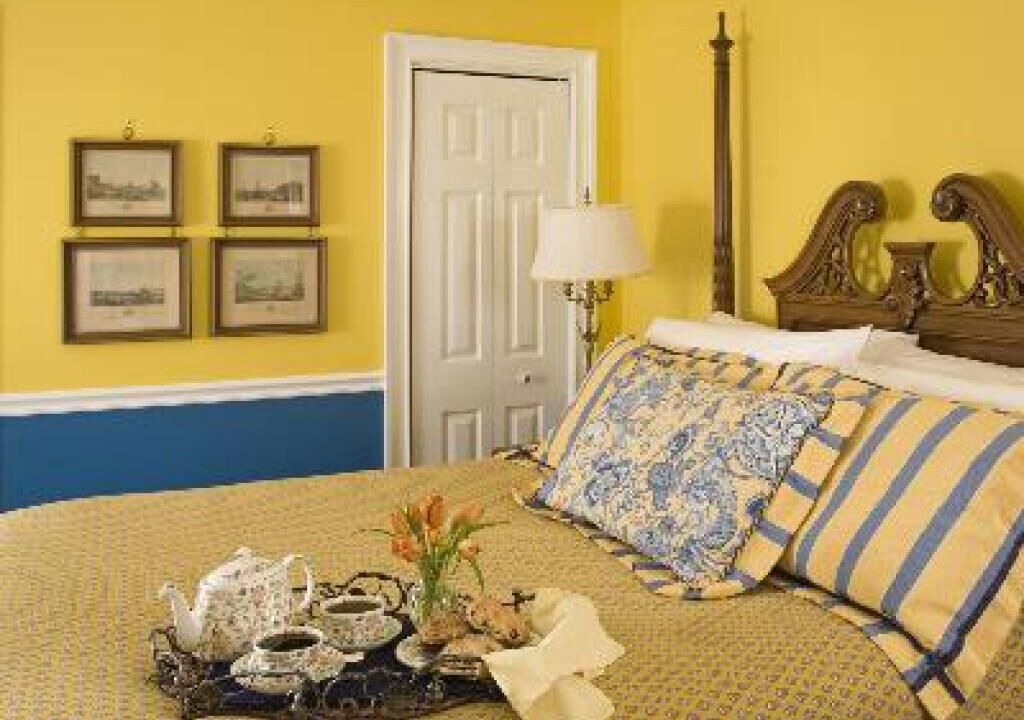 Photo of Bedroom in Top of the Hill