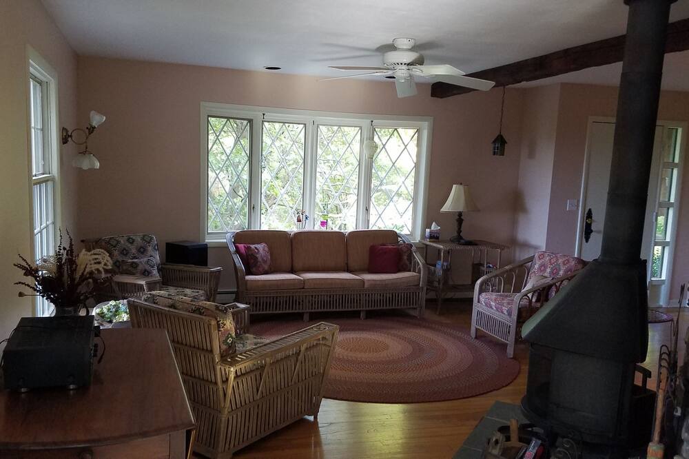 Photo of Bedroom in Rhinebeck