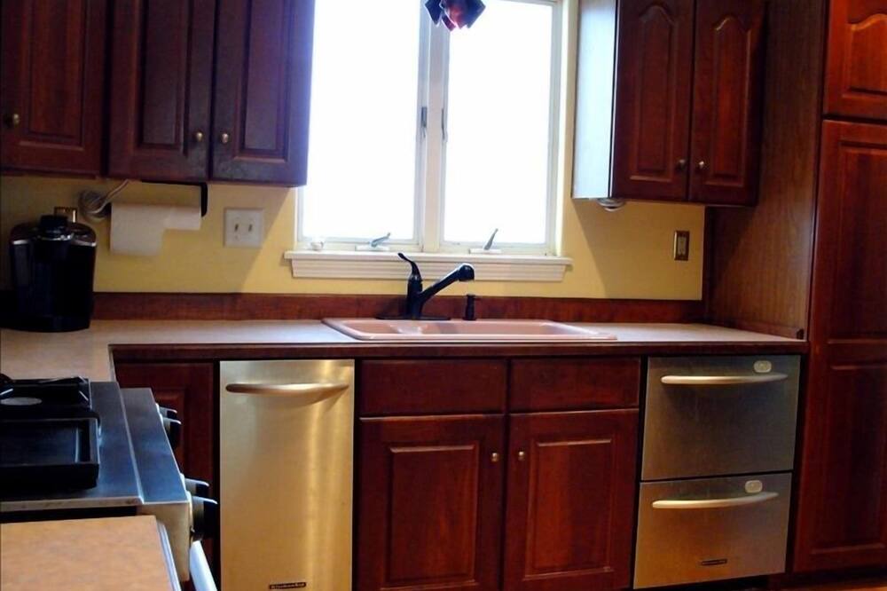Photo of Kitchen in Niantic