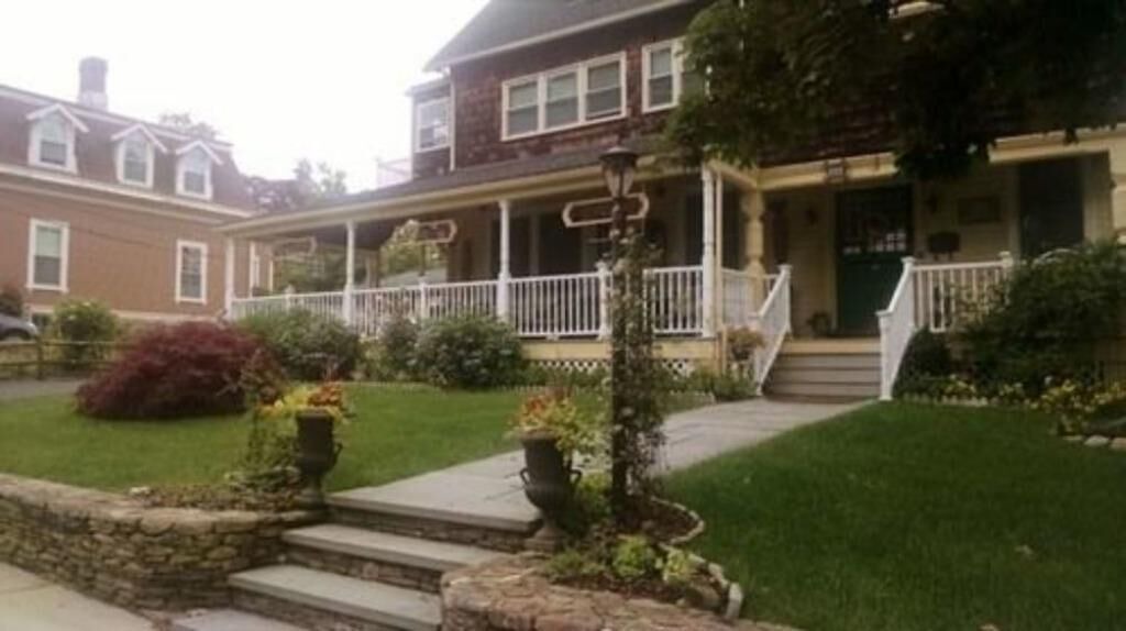 Photo of Outdoor in Top of the Hill