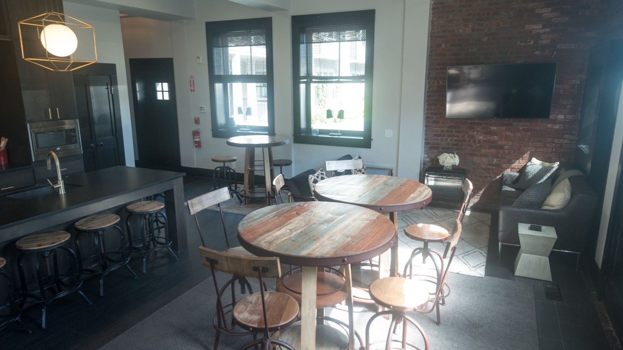 Photo of Livingroom in Fifth Ward