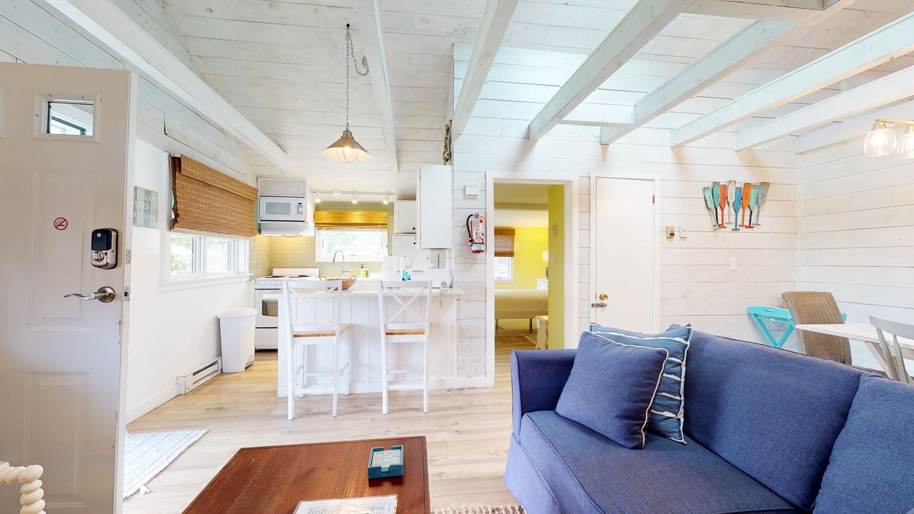 Photo of Livingroom in Oak Bluffs