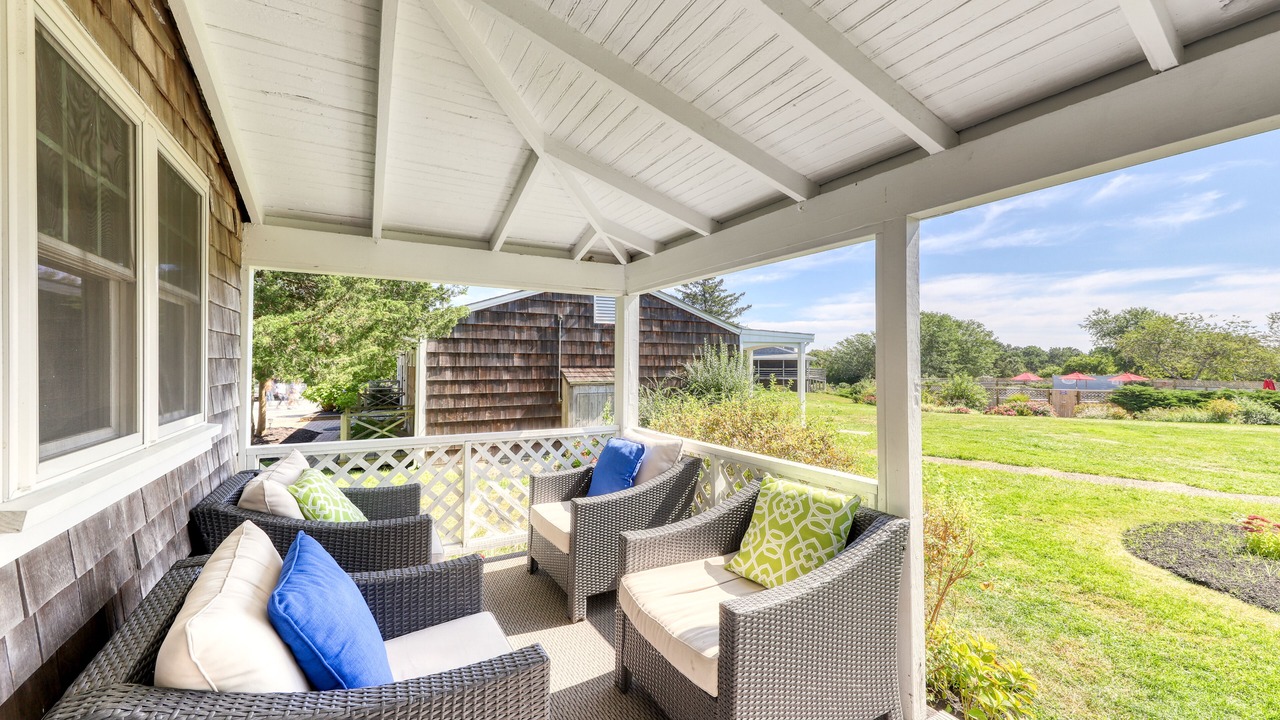 Photo of Patio Balcony in Oak Bluffs