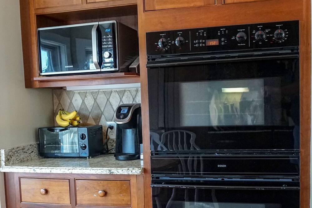 Photo of Kitchen in Green Harbor-Cedar Crest