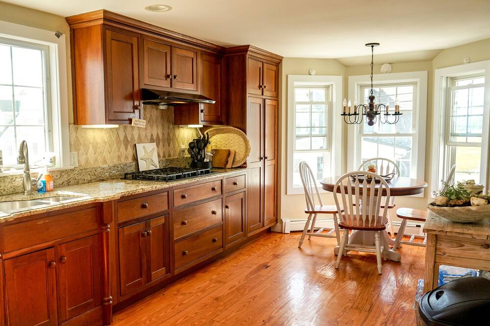 Photo of Kitchen in Green Harbor-Cedar Crest