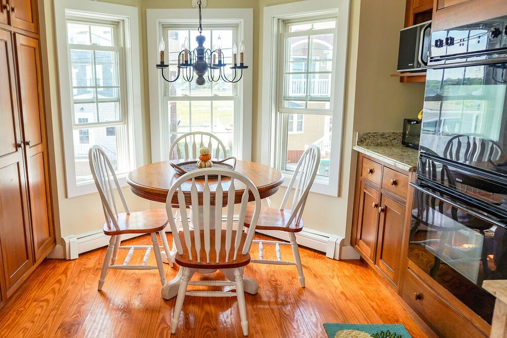 Photo of Kitchen in Green Harbor-Cedar Crest