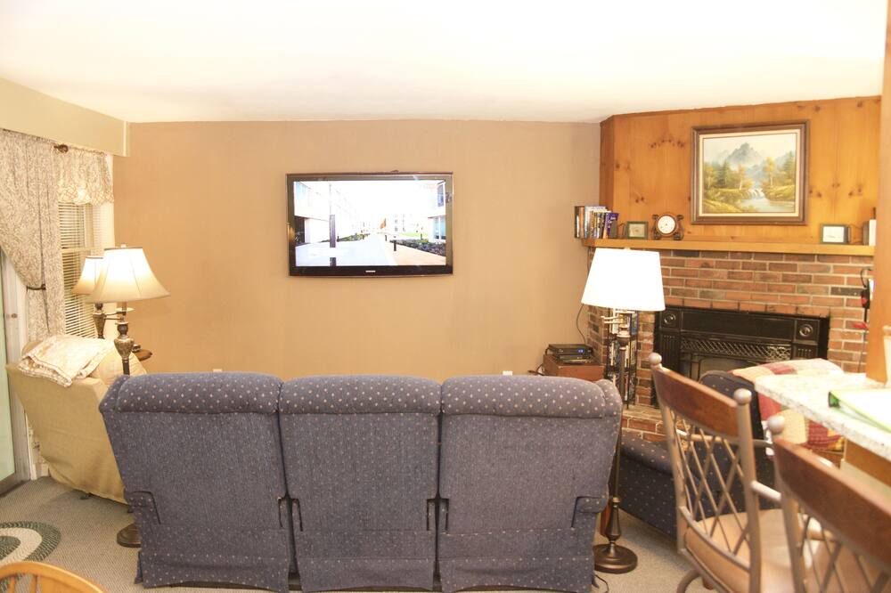 Photo of Livingroom in North Conway