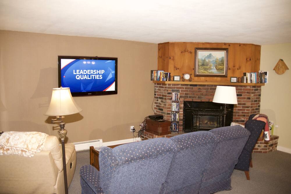 Photo of Livingroom in North Conway