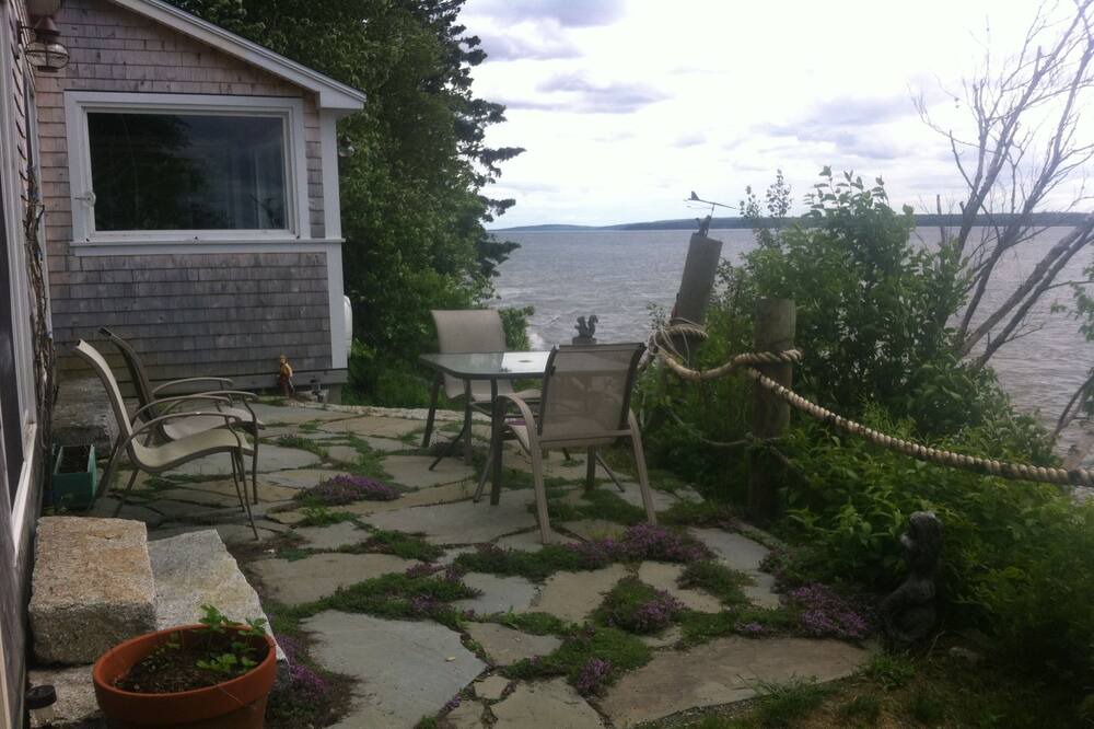 Photo of Patio Balcony in Trenton