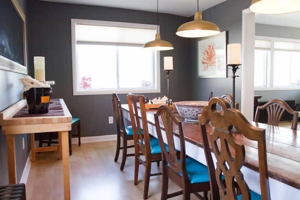Photo of Bedroom in Westbrook Center