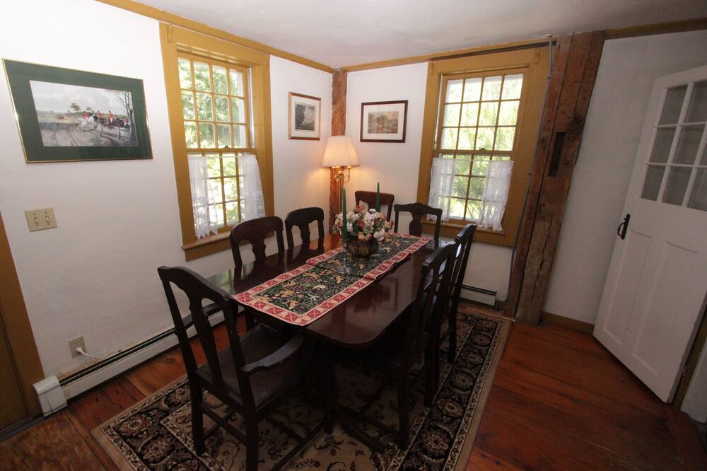 Photo of Livingroom in Barnstable