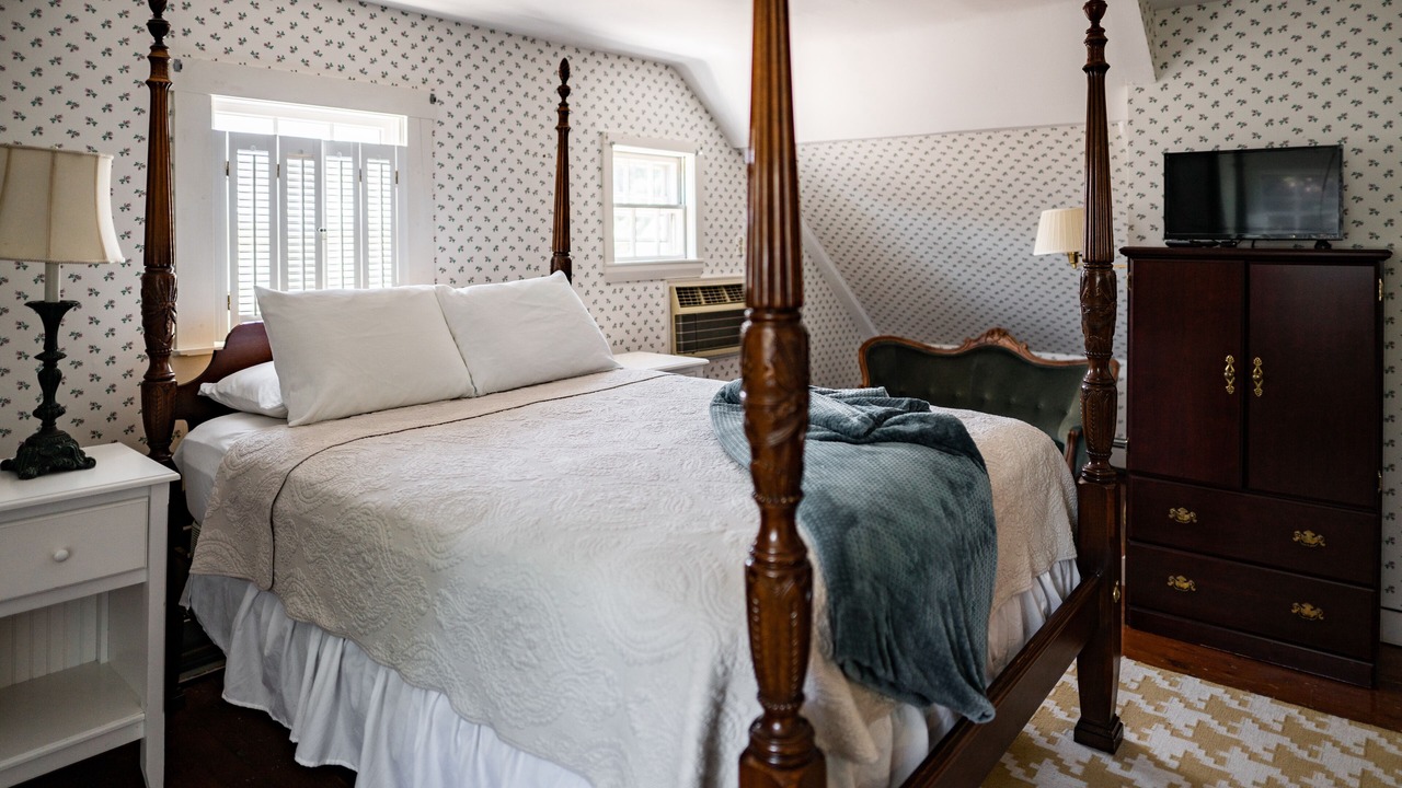 Photo of Livingroom in North Eastham