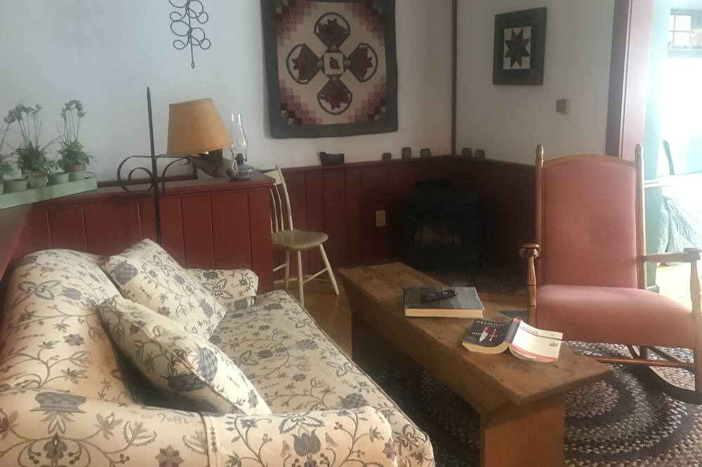 Photo of Livingroom in Holderness
