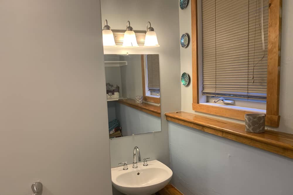 Photo of Bathroom in Tiverton