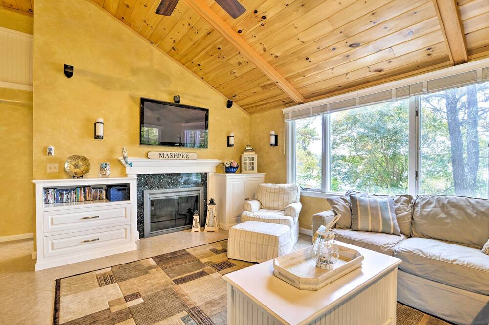 Photo of Bedroom in Mashpee