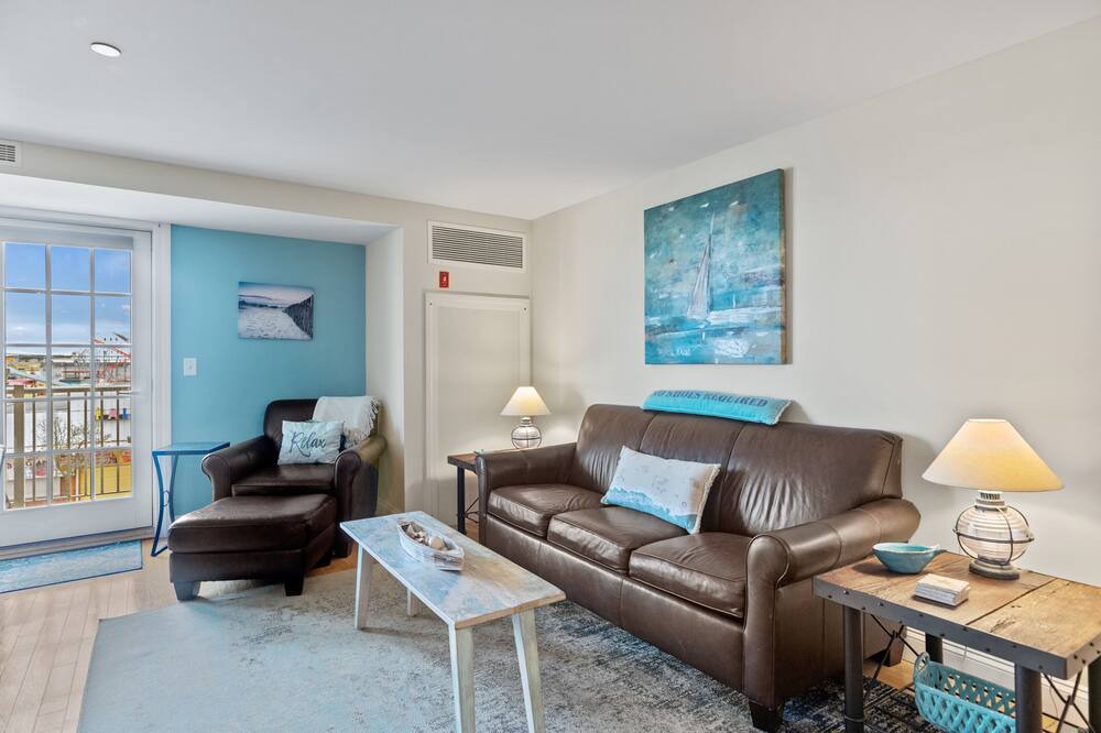 Photo of Livingroom in Old Orchard Beach
