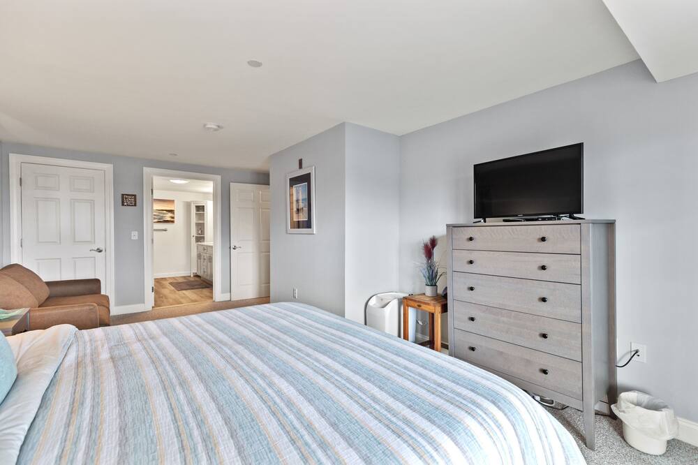 Photo of Bedroom in Old Orchard Beach