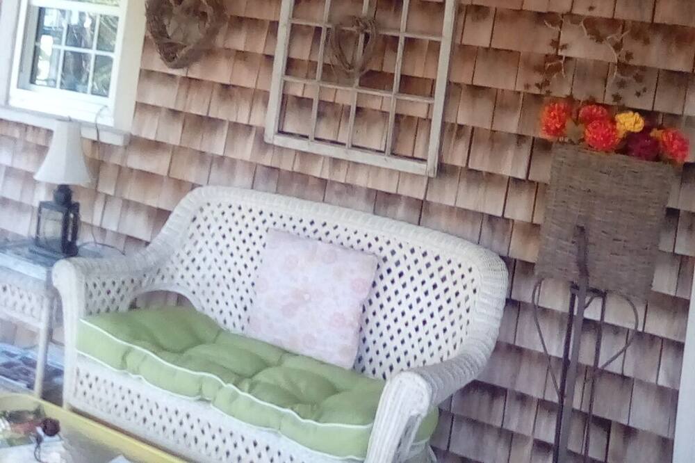 Photo of Livingroom in Hyannis