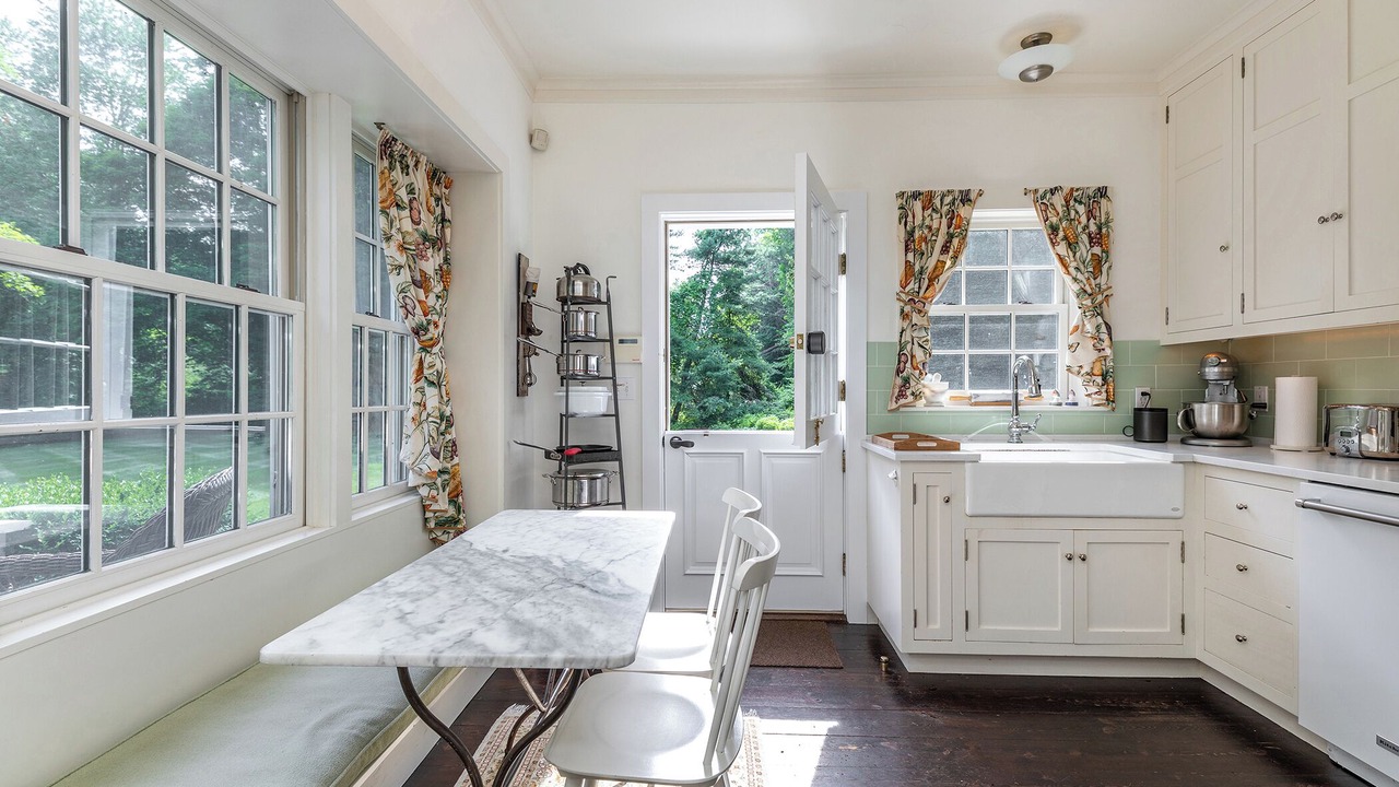 Photo of Kitchen in Lakeside
